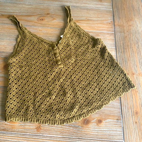 Cute Top - Picture 1 of 1